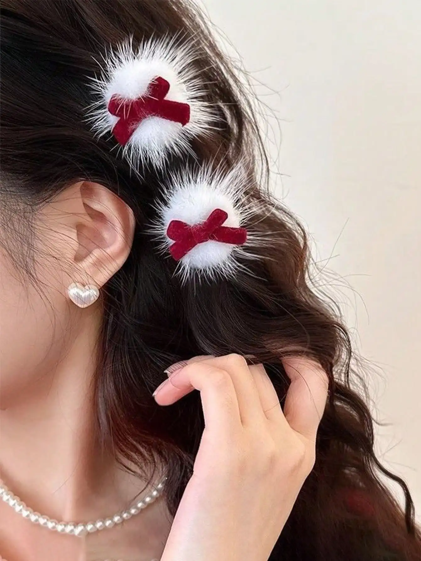 

2pcs Elegant Red Bow Plush Hair Clip - Detachable Soft, Long-Lasting for Christmas/New Year/Festival Hair Decor