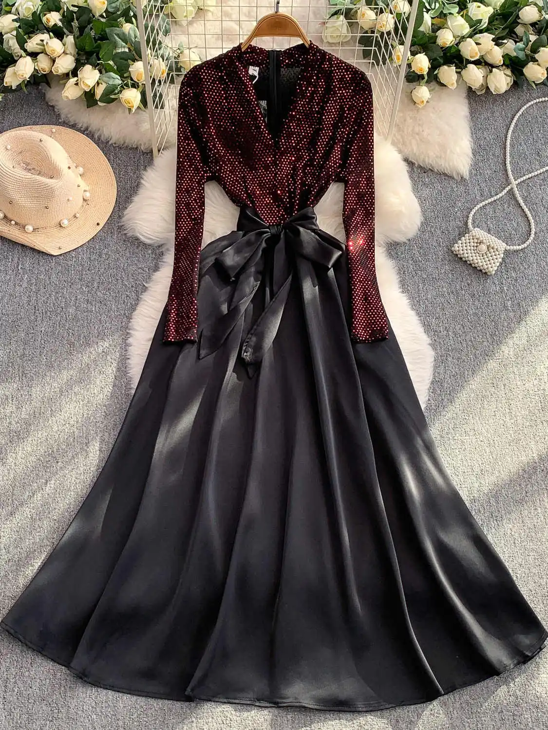 فستان سهرة نسائي أسود على الطراز القوطي مرقع عتيق بأكمام طويلة ورقبة على شكل حرف v فستان حفلات فاخر Y2k قطعة واحدة ملابس الخريف #1