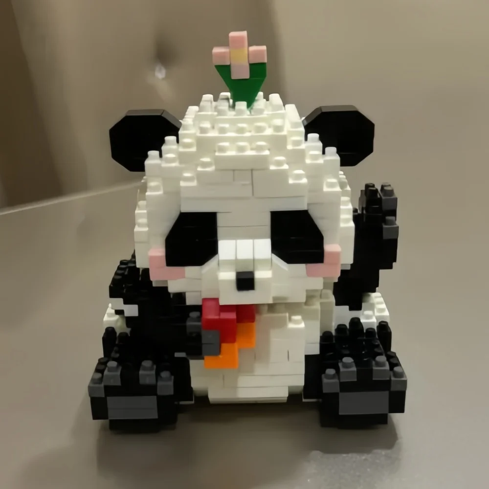 

Holiday Christmas Birthday Gift Panda Building Bricks Set, Cute 3D Micro Animal Figures for Kids, Creative DIY Construction Toy