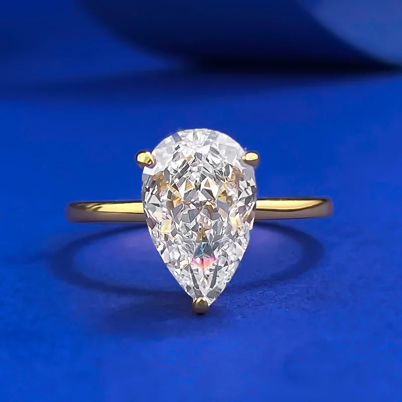 

Кольцо женское из серебра 100% пробы с бриллиантами в форме капли воды