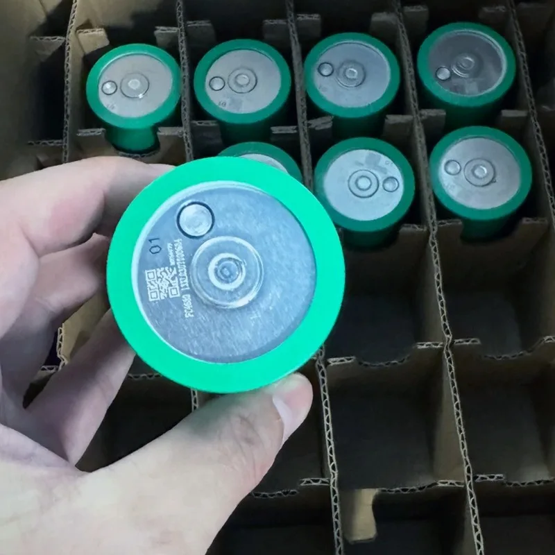 

Литиевая батарея 3,2 В, 15 Ач, оригинал 4680, подходит для электромобилей с накоплением энергии, мобильных аккумуляторов и т. д.