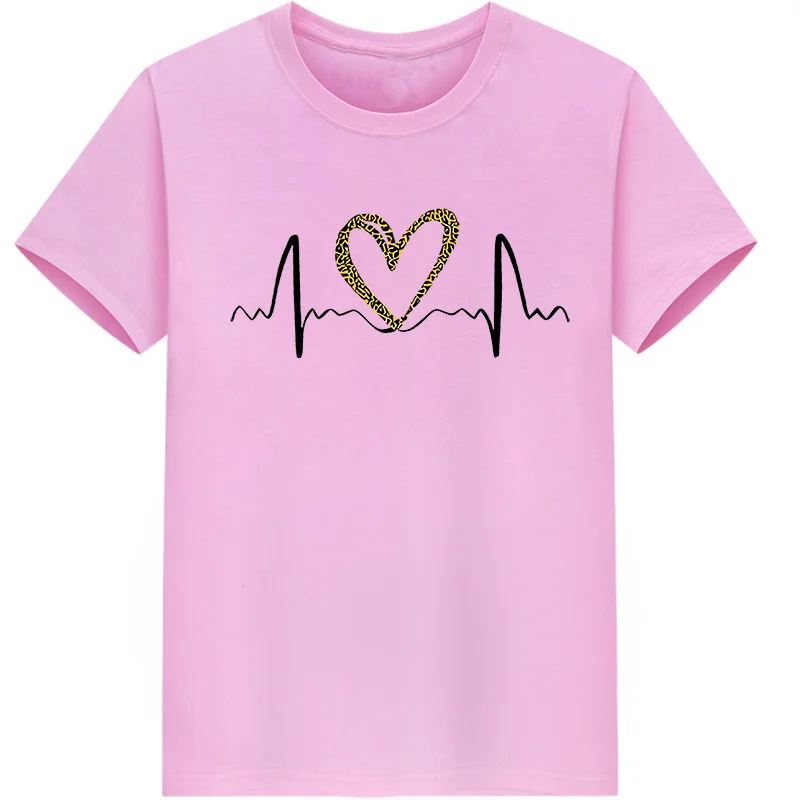 ผ้าฝ้าย 100% เสื้อยืดลายหัวใจพิมพ์ลายเสือดาว สไตล์ใหม่ อินเทรนด์ ทันสมัย ​​ลำลอง และสวมใส่ได้ทุกวัน