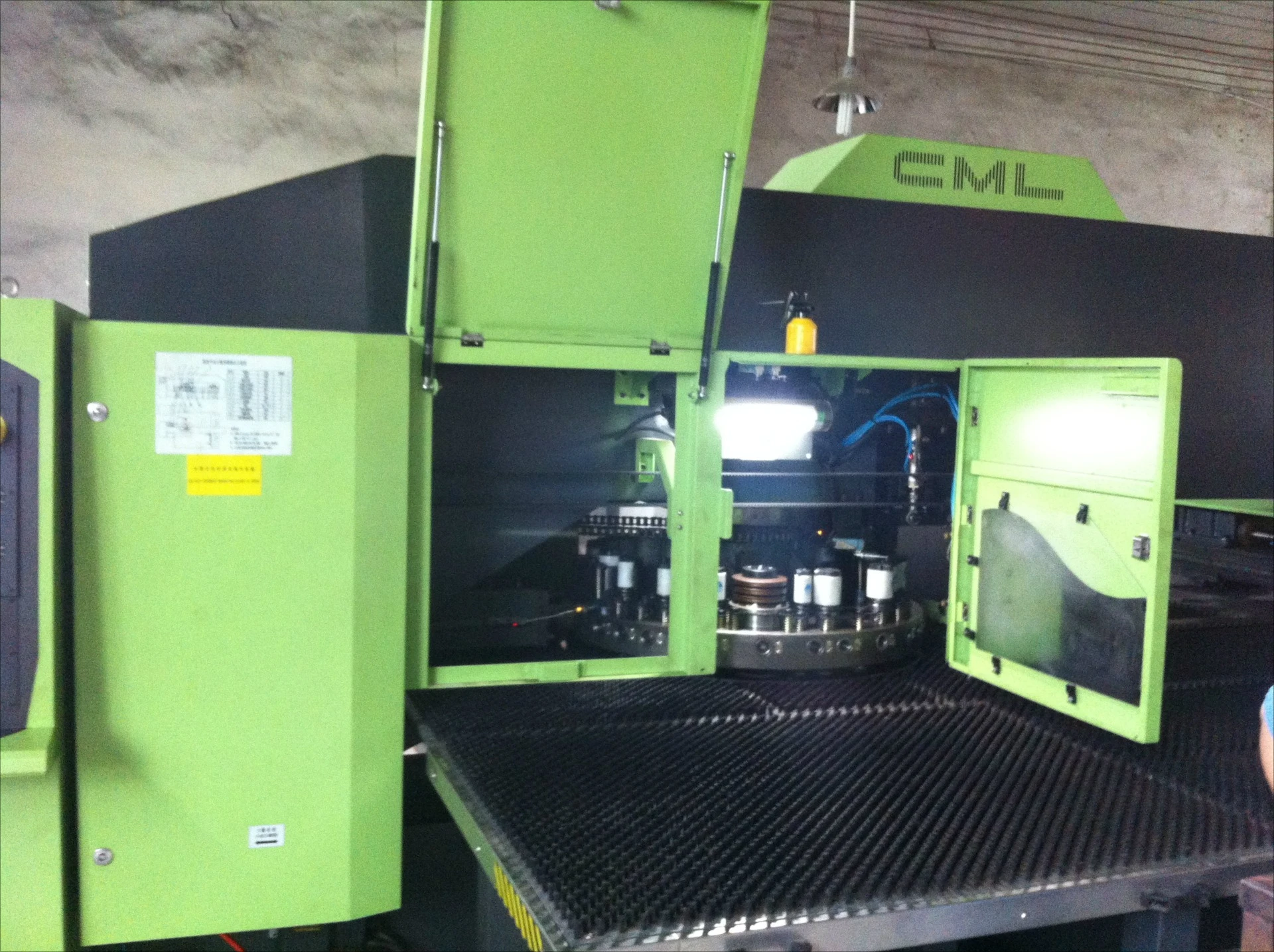 

Chuanpin's factory direct sales, providing professional hardware stamping sheet metal parts processing, sheet metal production