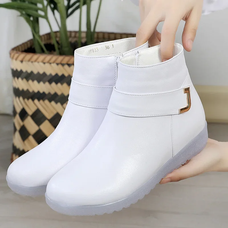 Botas de couro genuíno com laço feminino, botas de neve de algodão branco, sapato antiderrapante, com inclinação quente, enfermeira, inverno, nova moda, 2024