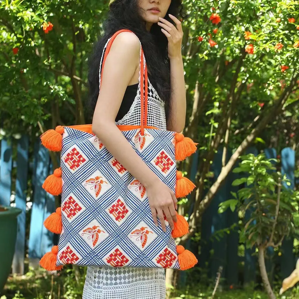 

Fashion Contrasting Color Tassel Canvas Bag, Chinese Old Coarse Cloth Environmental Protection Bag, Handbags