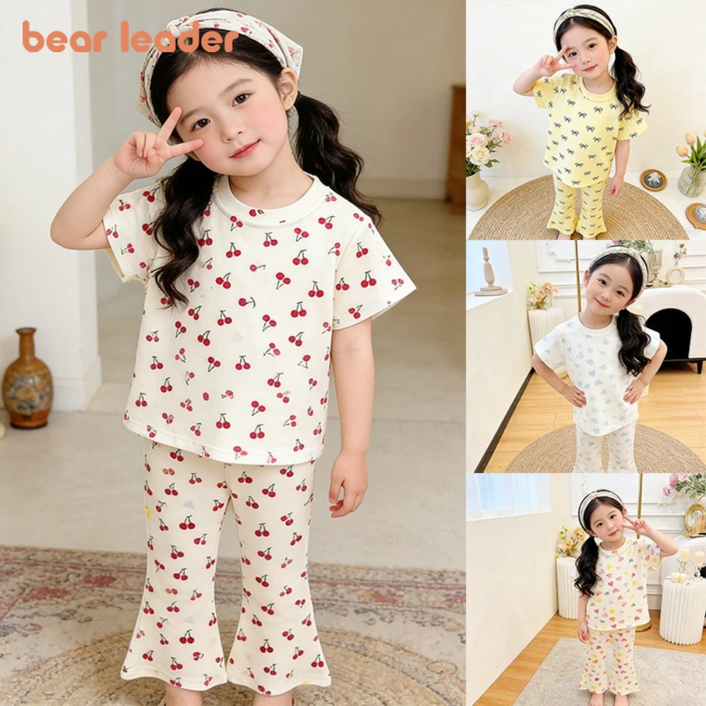 

Летняя одежда для девочек Bear Leader, детская одежда для детей от 2 до 7 лет, комплект из топа с короткими рукавами и брюк с принтом вишни и бантом