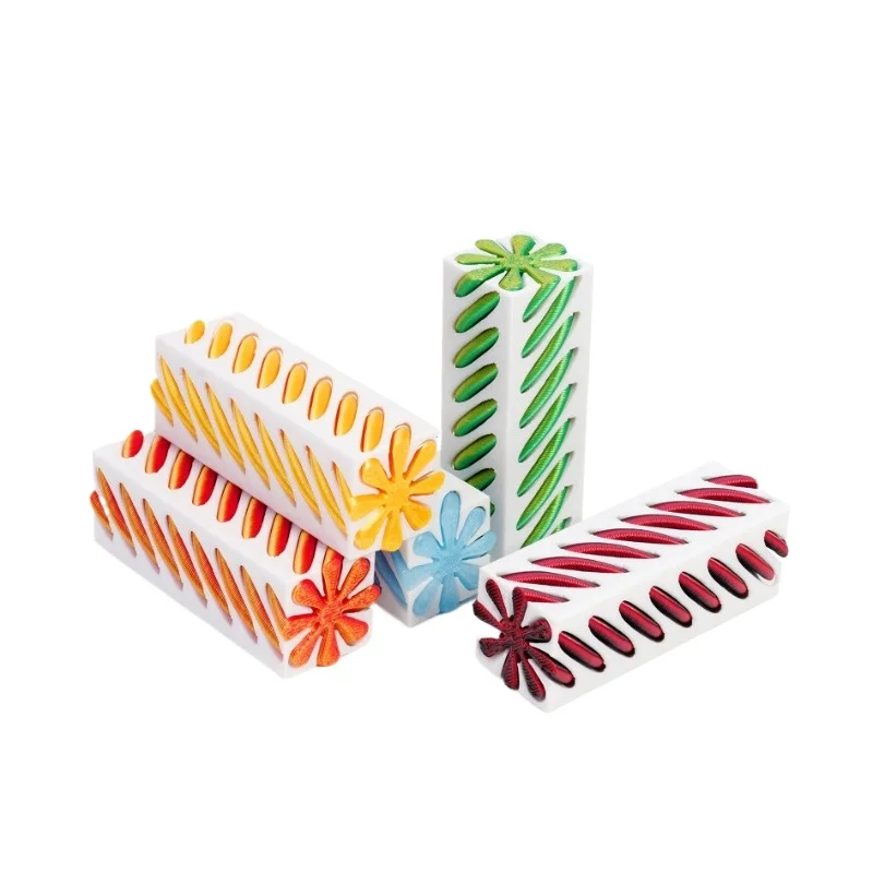 ثلاثية الأبعاد مطبوعة هرم مستحيل تمرير من خلال النحت عمود مربع اللولب المسمار تململ لعبة دوامة مخروط الضغط حلية #2