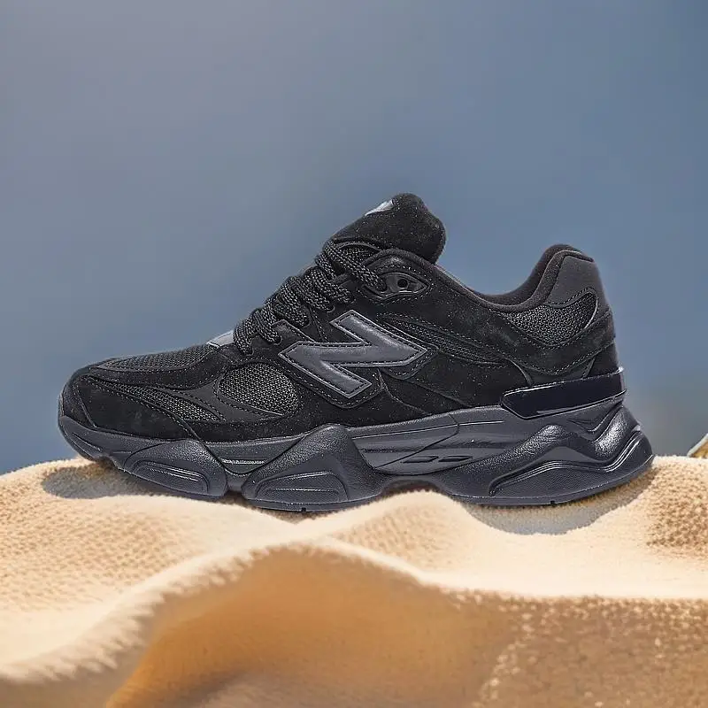 

sneakers of sportFashionable breathable sports shoes, minimalist look, eye-catching for vacation and fitness