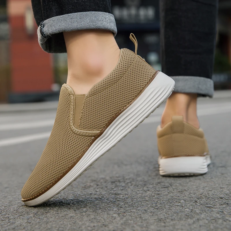 New Fashion Men Casual Canvas Shoes Ultralight Breathable Sneakers Slip on and Soft Sole Outdoor Walking Vulcanized Shoe Size 46