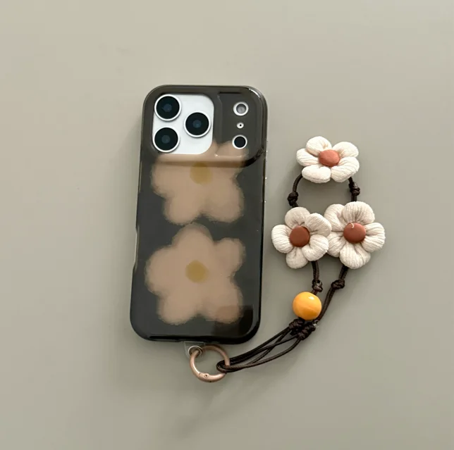 حافظة لهاتف آيفون 17 برو ماكس سموكي بلاك فلاور ناعمة من مادة البولي يوريثان الحراري مقاومة للصدمات متوافقة مع آيفون 16 15 14 13