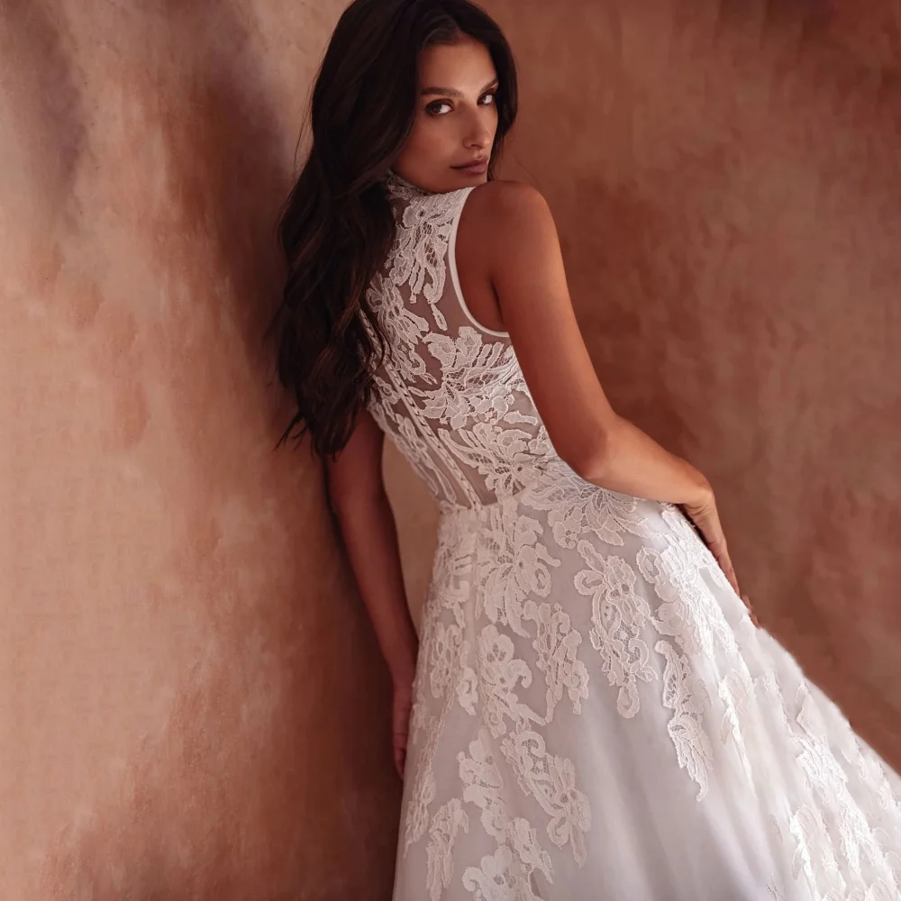 Customized Button Wedding Dresses Elegant High Split Sleeveless For Women Charming Lace Applique Bridal Gowns Vestidos De Novia