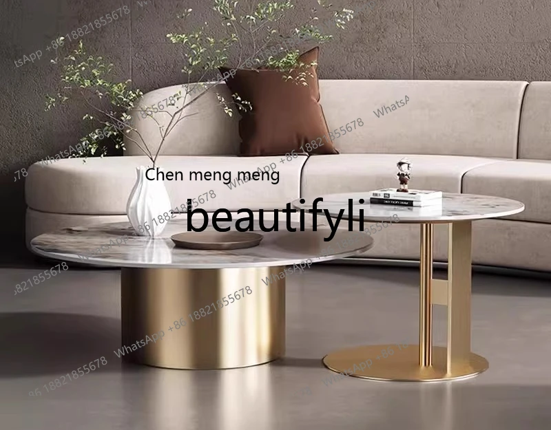 غرفة معيشة إيطالية فاخرة خفيفة، شرفة زاوية مستديرة، طاولة قهوة مستديرة حديثة وبسيطة بحجم بلاطة صخرية H