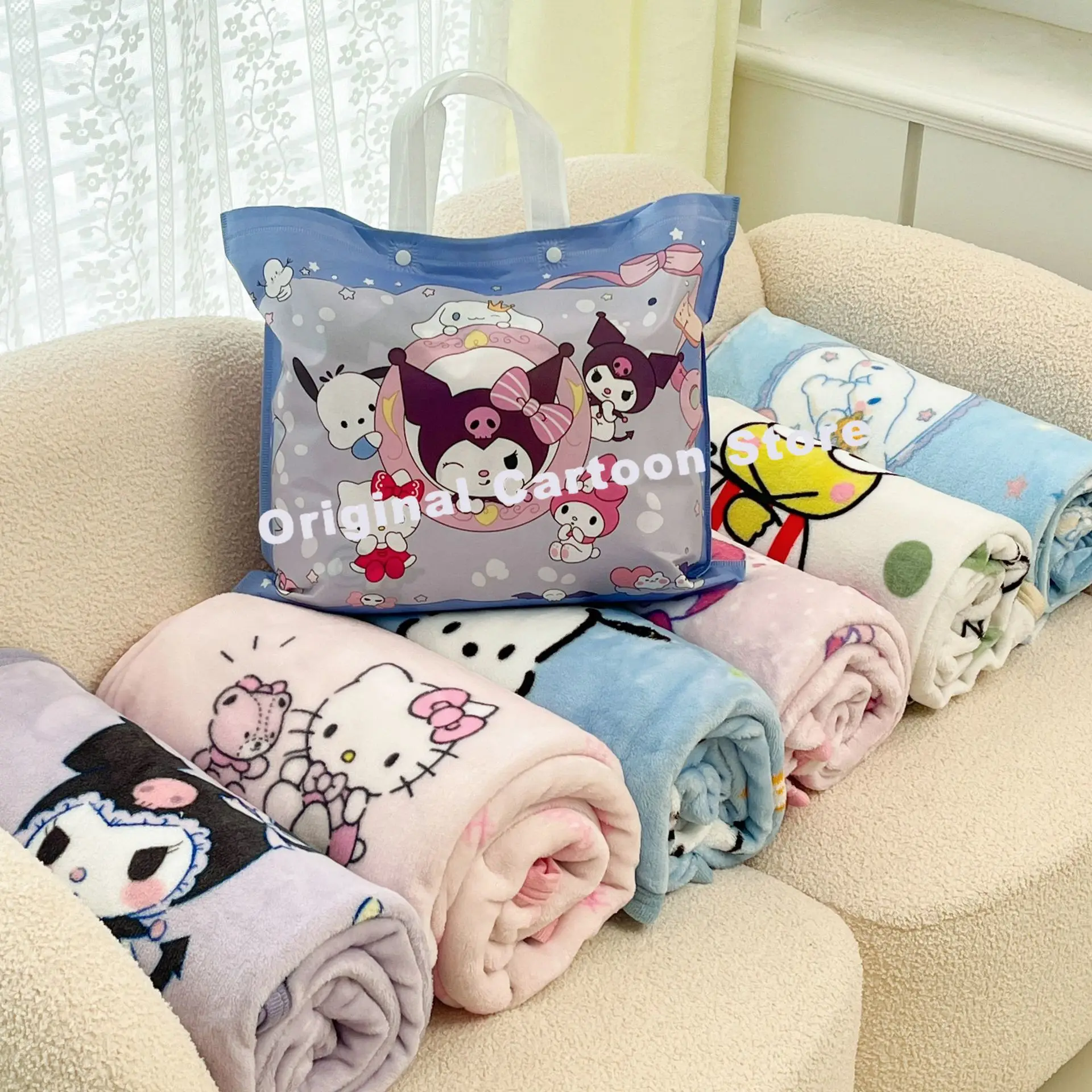 

Одеяло HelloKitty Sanrio Kuromi с героями мультфильмов, молочное бархатное двустороннее одеяло, детское милое одеяло для сна, многофункциональное детское одеяло Gif