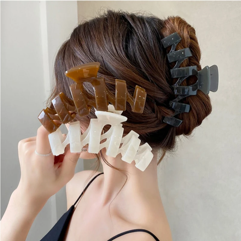 13CM Woman Extra Large N Design Acrylic Hair Claw Barrettes Fashion Girl Hair Clips Hair Headwear Hair Accessories Hairpins