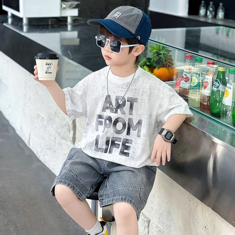 

Новая летняя одежда для мальчиков, костюм, детская модная удобная футболка и джинсовые шорты, 2 шт./компл., повседневная одежда для малышей, От 2 до 11 лет