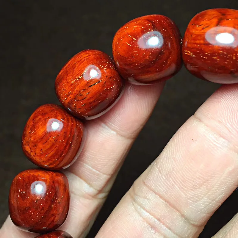 Indian small-leaf rosewood 1.5*1.5 Buddha bead bracelet, barrel beads, high oil content, dense, with many golden stars and chick