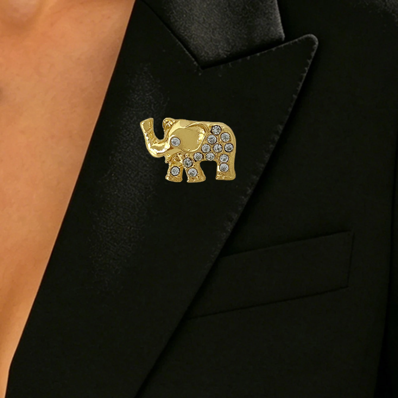 1 Piece of Retro, Personalized, Fashionable, and Exaggerated Wolf Head/Spider/Elephant/Deer Brooch Suitable for Men and Women to Wear with Casual Suits, as a Low-Key Luxury Power Pin That Can Be Worn on Clothing, Bags,