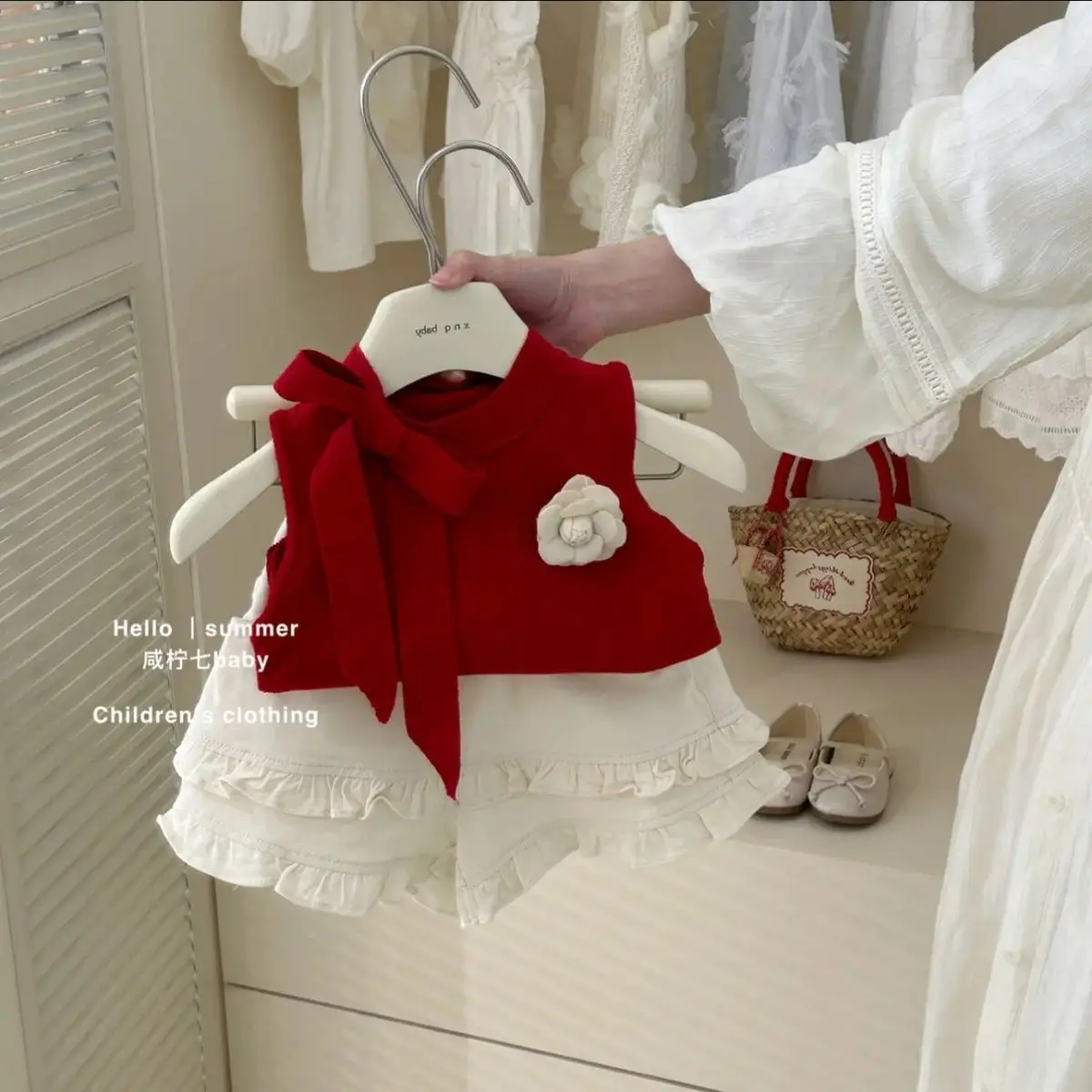 

Set Children Girl Summer New Style Cotton Solid Sleeveless Bow Flower Red Knit Vest Ruched Shorts Sweet Fashion Casual Korean