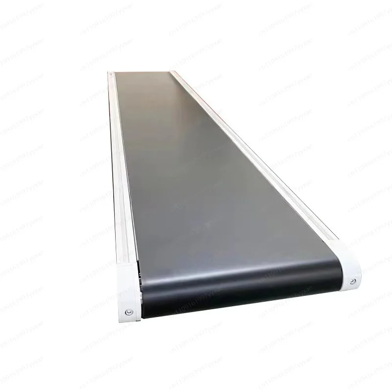 Adjustable miniature conveyor belt for packaging and transportation