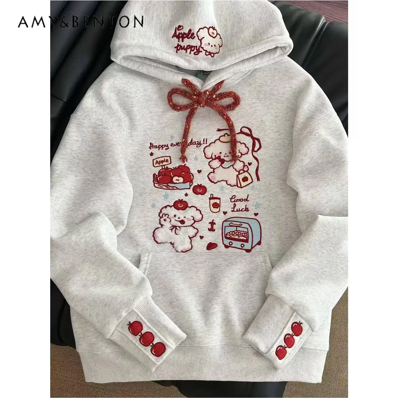 

Новая весенне-осенняя женская толстовка с капюшоном, с вышивкой милого щенка, серая, свободного кроя, повседневная, на флисовой подкладке, утепленная