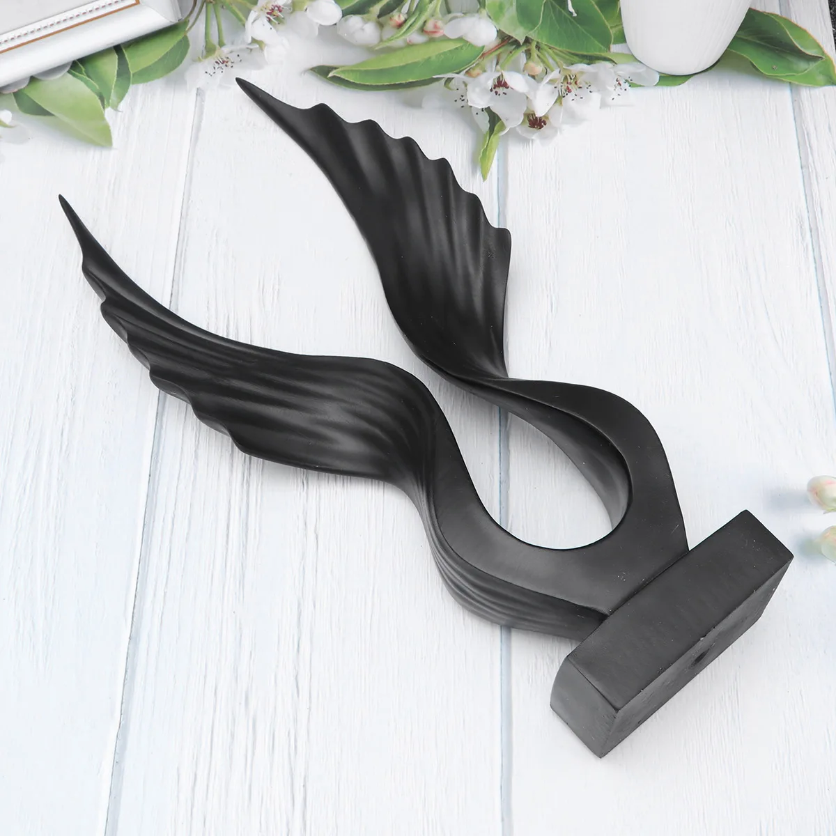 

1pc Angel Wing Ornament Sculpture For Home Angel Wing Bar Cafe Decor Tabletop Desk Shelf Car Ornament Gift