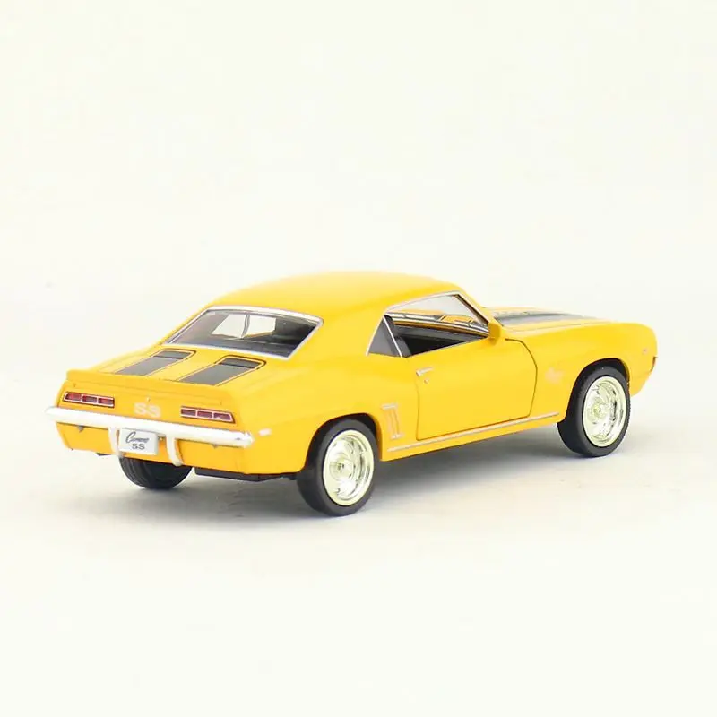 Camaro SS-Modèles de voiture jouet en alliage moulé sous pression, véhicules, fonction arrière côtelée, jouets de simulation pour garçons, meilleurs cadeaux pour enfants, échelle 1:36