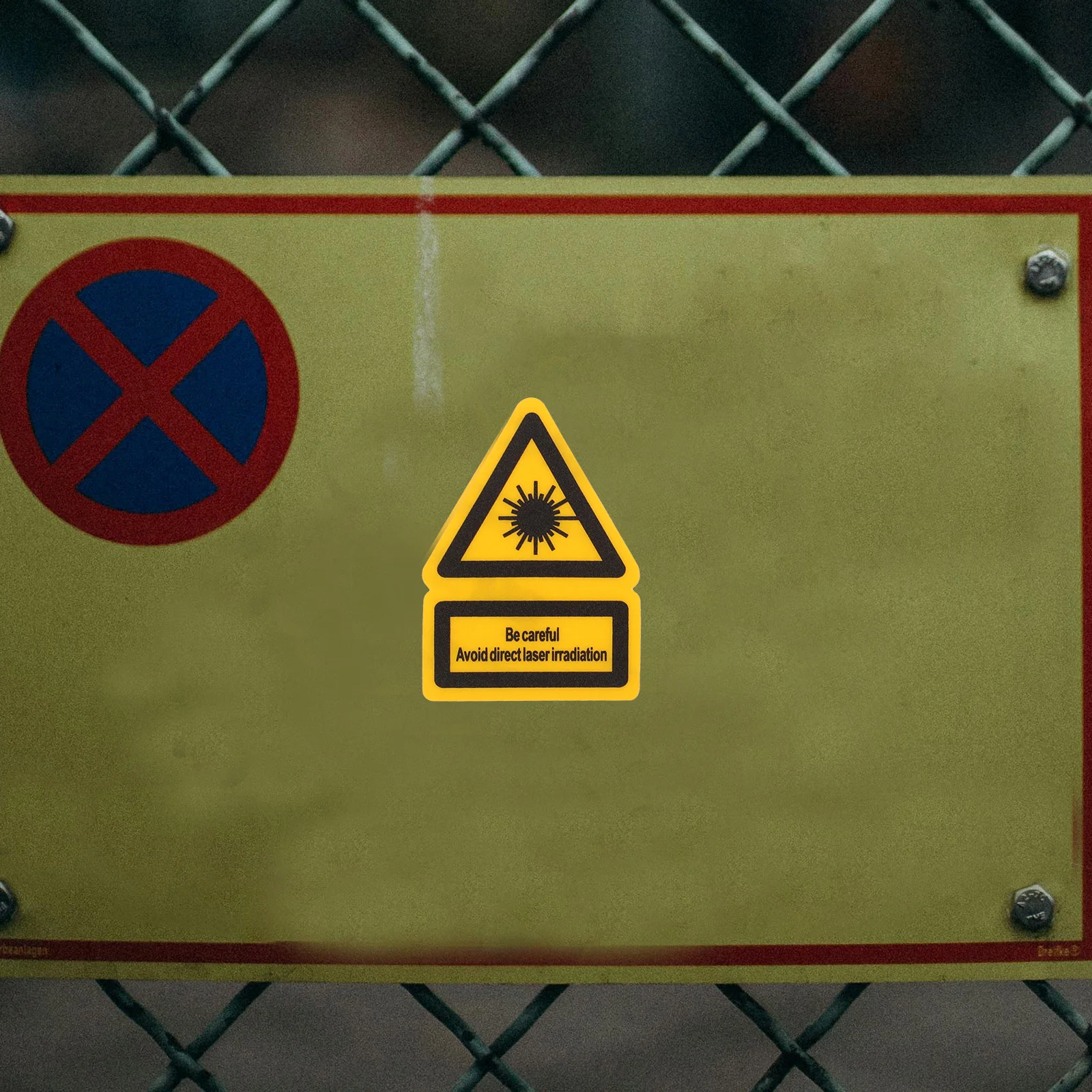 

2pcs Warning Labels Reflective Safety Signs Caution Stickers Self Adhesive Industrial Laboratory Hospital Use