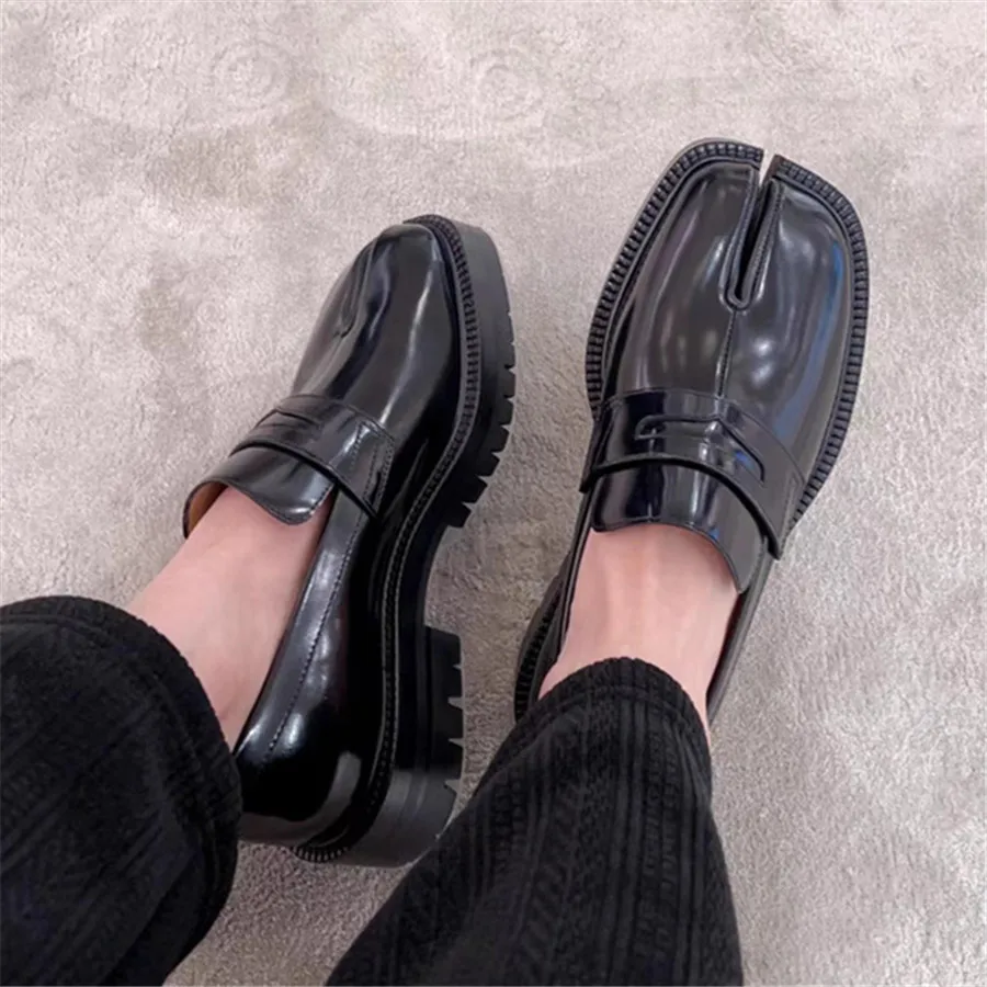 

Split Toe Women Pumps Slip-On Thick Sole Platform Shoes Designer Tabi Leather Shoes Woman Casual Loafers Elegant Chaussure Femme