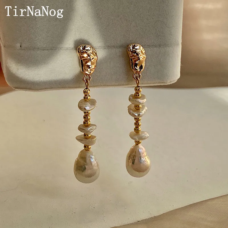 

European and American Fashion Irregular Baroque Natural Freshwater Pearl Earrings Contracted Geometric Petals Stud earrings