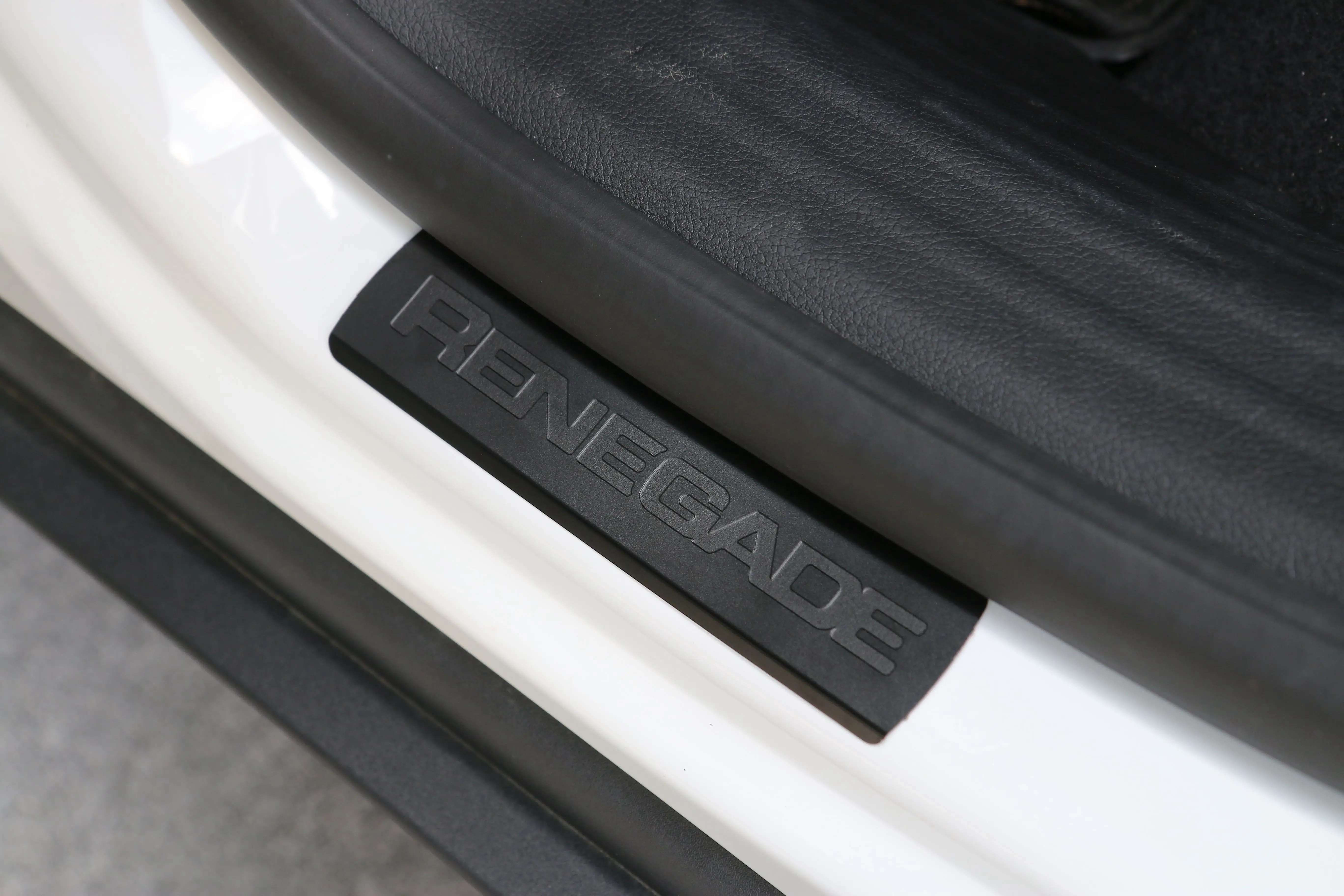 

Door Sill Guards 2015-2016 – Stainless Steel Scuff Plates with Anti-Slip Protection | Custom Fit for Jeep Renegade