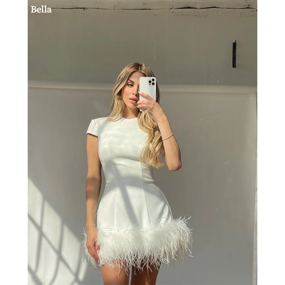 

Bella O-neck Mini robes de soirée Luxury Feathers Short Sleeves Evening Dresses Graduation A-line Satin Formal Wedding Dress