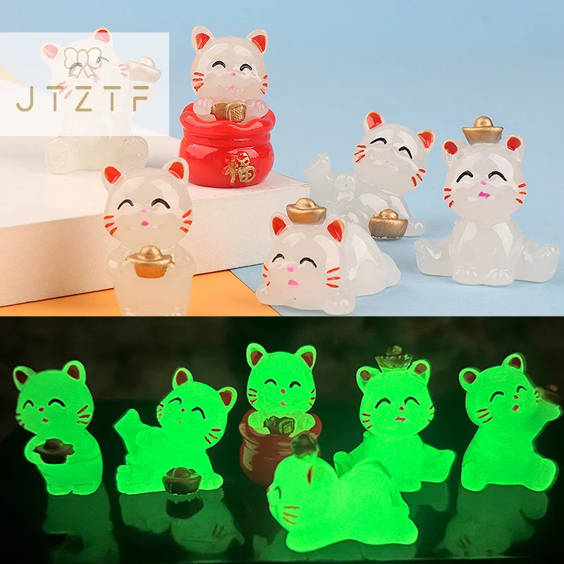 

Mini Luminous Lucky Cat Ornament Cartoon Fortune Kitty Micro Landscape Decoration Dollhouse Miniature Toy