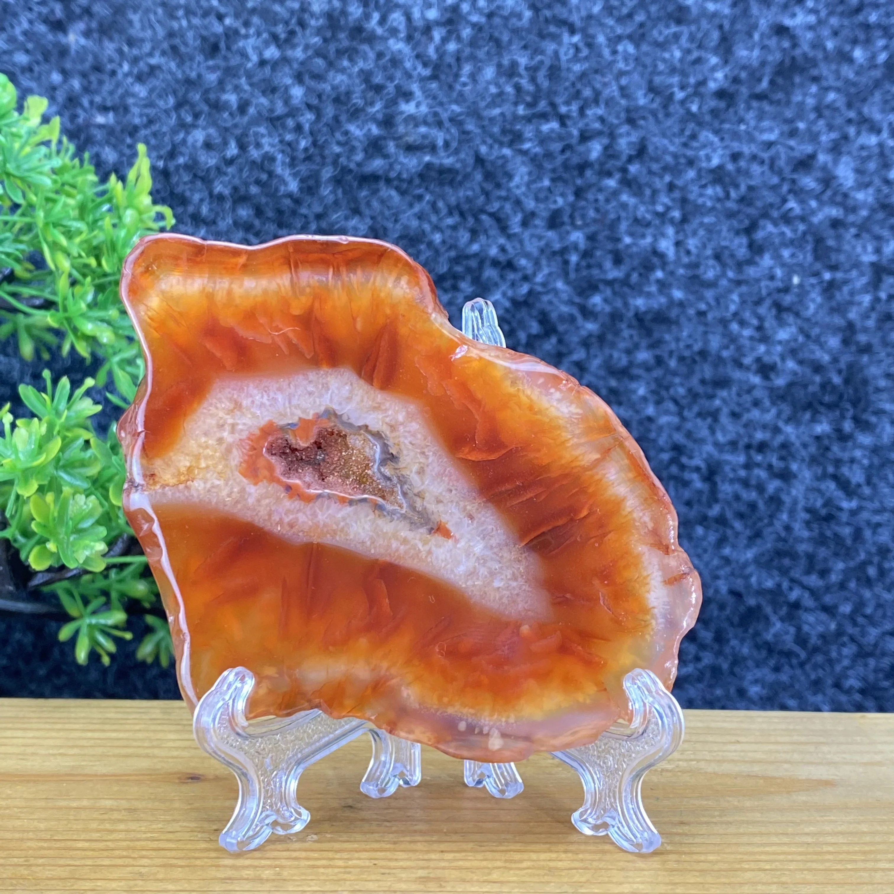 Natural Mineral Red Agate Crystal Cave Crystal Slice Cutting Feng Shui Ornaments Energy Ore Specimen Home Decoration+Shelf