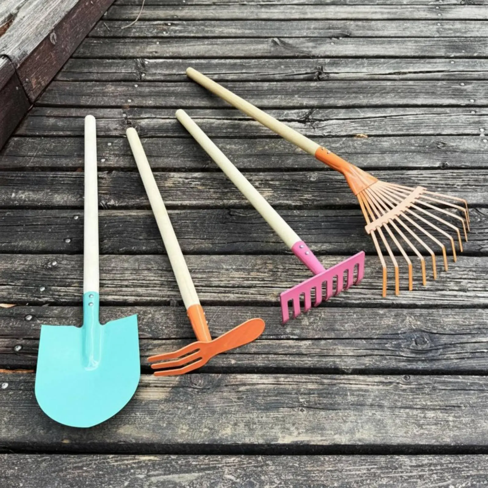 4 Pieces Kids Sand Shovel Set Educational Long Handle Shovel Set Child Sized Gardening Tools Safe Polished Edges Outdoor Toy view 6