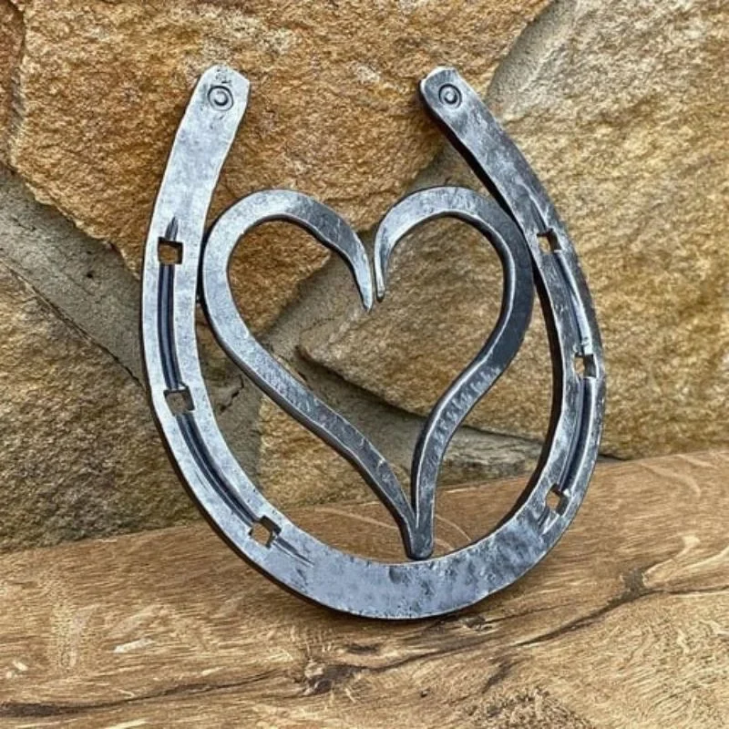 Forged Handmade Horseshoe-Iron Iron Handmade Heart Horseshoes Cast Iron Horseshoe Decoration Love Horseshoes