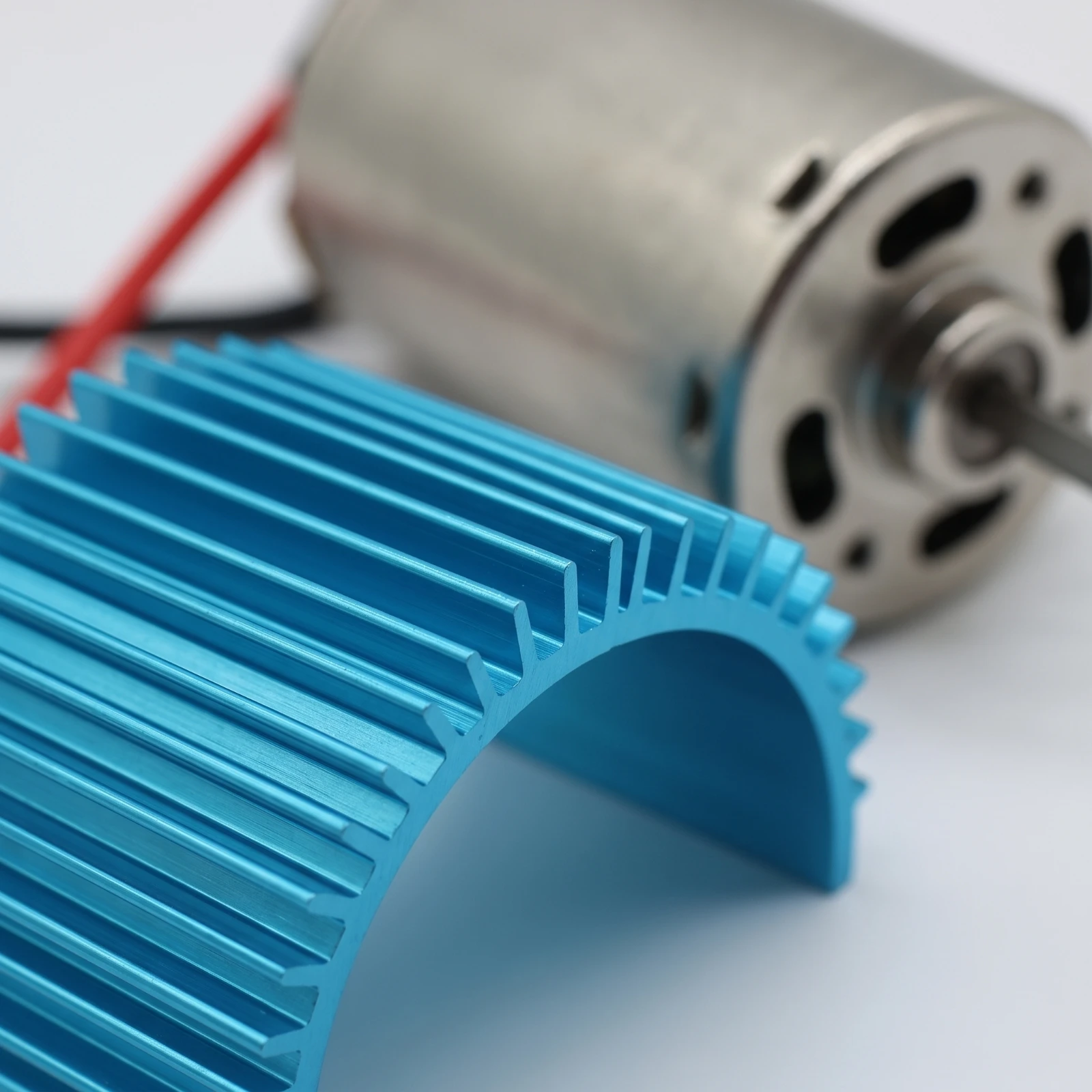 RC Motor with Heat Sink Finned Brushed Motor with Heatsink Aluminum Heat Sink Easy to Install Component Small for Model Builders