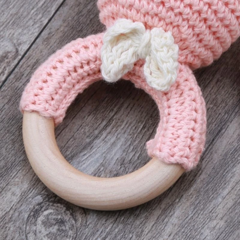 090B Wooden Circle Knitted Bunny Infant Teether BPA Teether Tool
