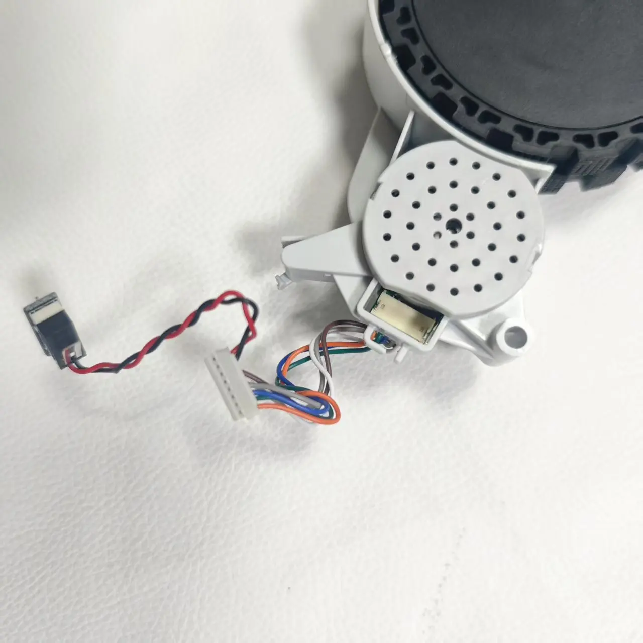 New L/R Traveling Wheels For Xiaomi Mijia S10+B105 Robot Vacuum Cleaner Spare Parts Left and Right Wheel Replacement Accessories