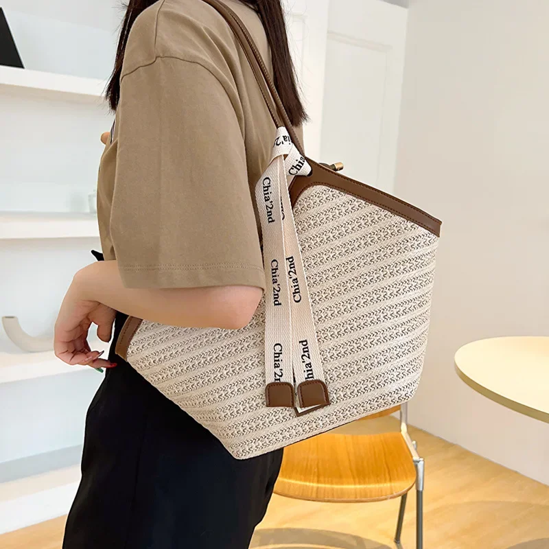 Straw Leisure Capacity Beach Shoulder Bag Retro Handmade Woven Shoulder Bag Summer Leisure Bag Commuting Women\'s Handbag