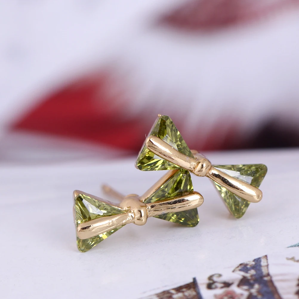 

1Pair Bow Shape Zircon Earrings Olive Green Fashion Chic Design Women Outging Party Jewelry Bow Earring Small Earrings