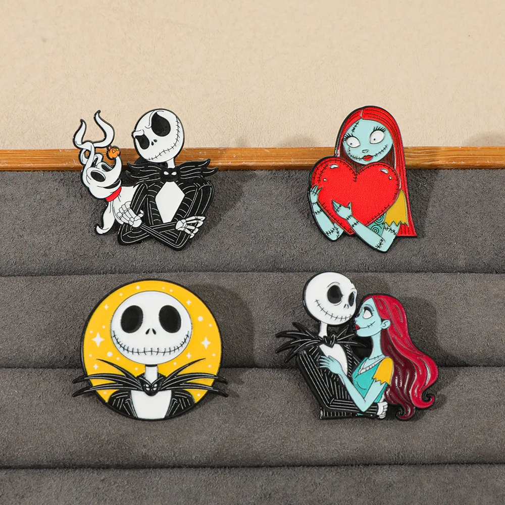 4Pc/Set Christmas Horror Night Badge Halloween Skull Enamel Brooch Gothic Punk Metal Lapel Pin Backpack Costume Accessories Gift