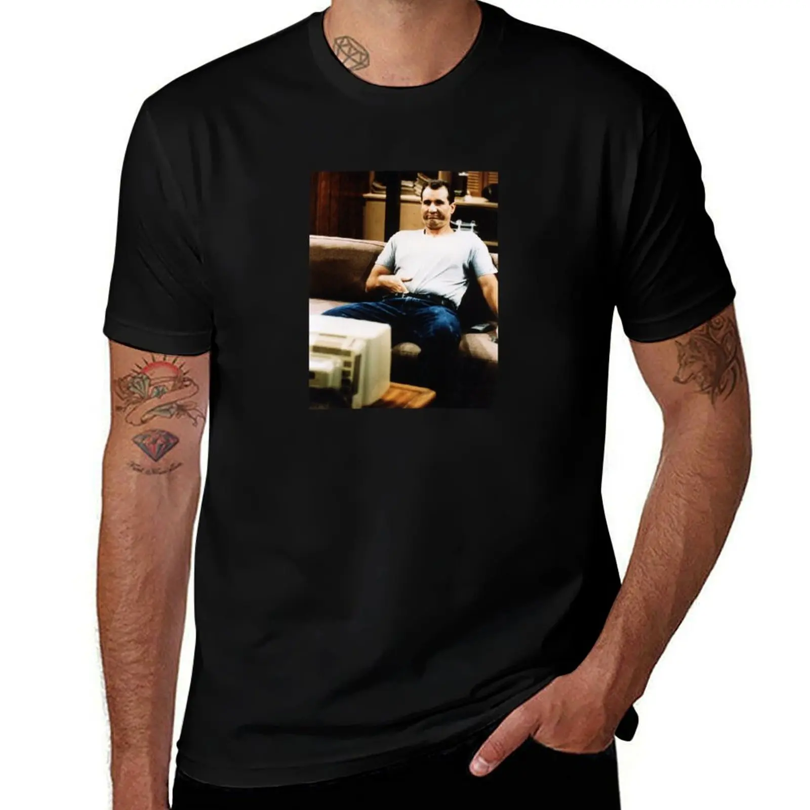 

Peggy bundy no ma'am al bundy married with children fan tshirt, Peggy bundy no ma'am al buddy married with children fan T-Shirt