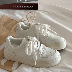 Zapatillas de deporte de cuero vulcanizadas con plataforma para mujer, zapatos planos informales con cordones, color blanco