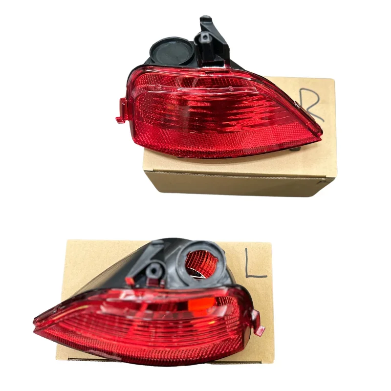 Rear Fog Light Reflector Left or Right for Dacia Duster 2018 Onwards Car Rear Lamp Replacement Auto Parts 265650001R-265600001R