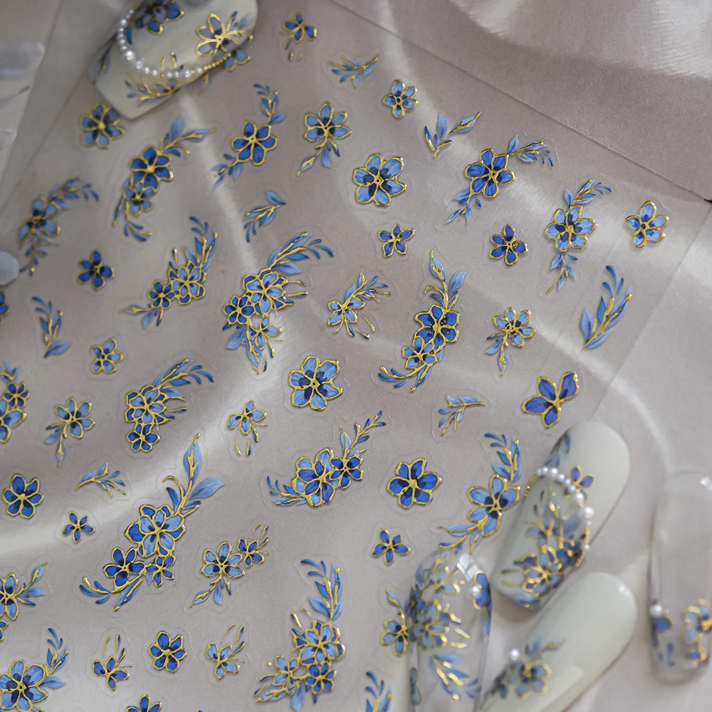 Traditioneller chinesischer Blau-Weiß-Gold-Nagelaufkleber, Vintage-Qinghua-Keramik, Blumenmuster, 5D-Nagelkunst-Aufkleber, luxuriöser orientalischer Maniküre-Aufkleber