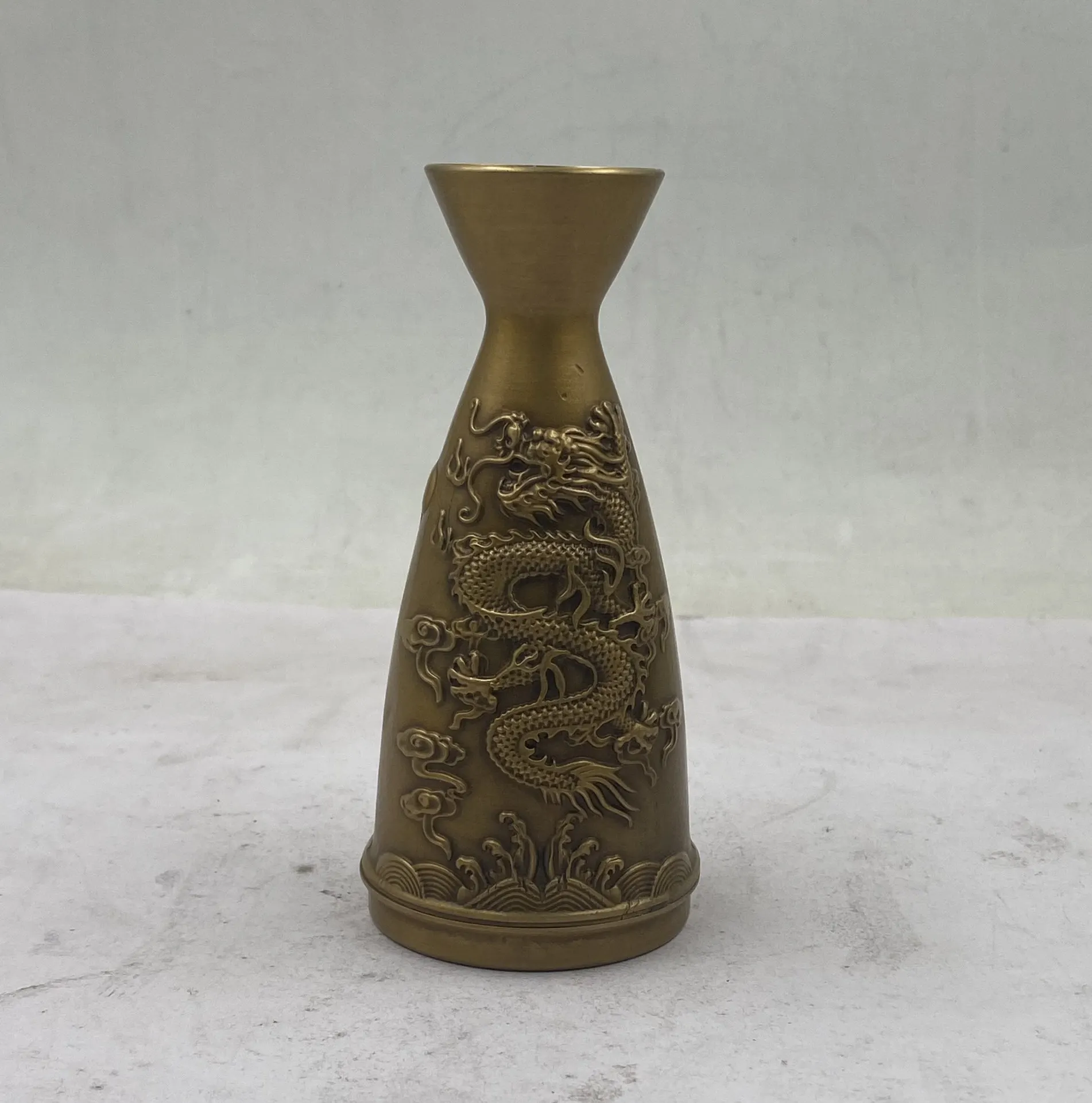 

Chinese pure copper brass wine distributor Dragon Phoenix play beads wine pot