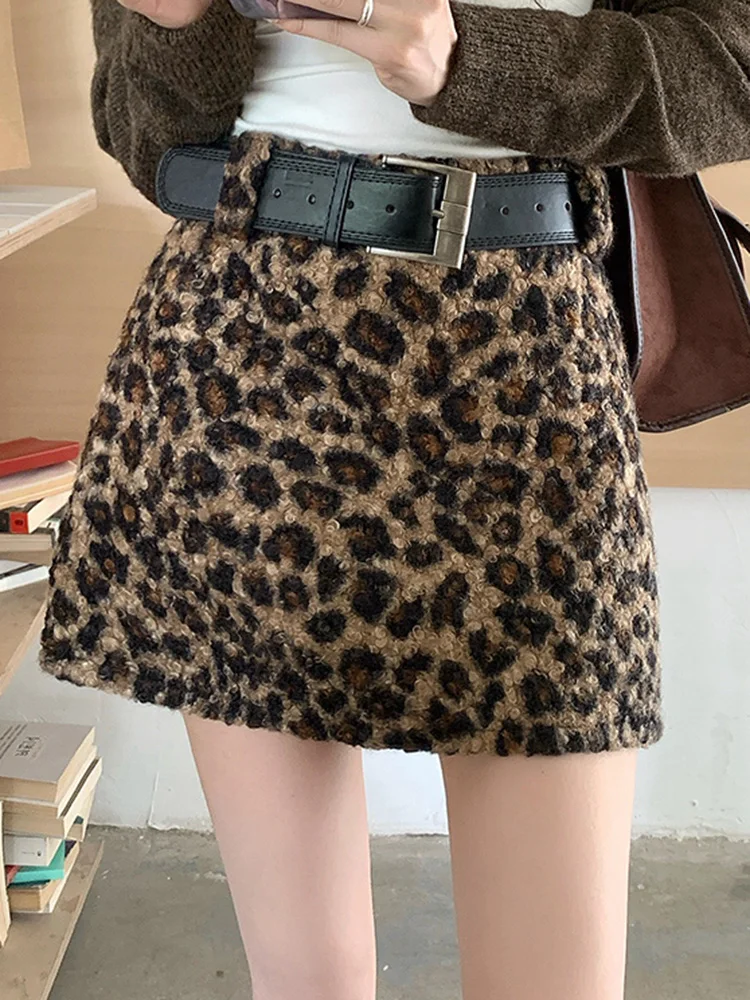تنورة كلاسيكية على شكل الفهد Y2K للسيدات لخريف وشتاء من الصوف الصناعي بخصر عالٍ تنانير صغيرة ضيقة ملابس هيب هوب الأمريكية تنورة كلاسيكية للسيدات