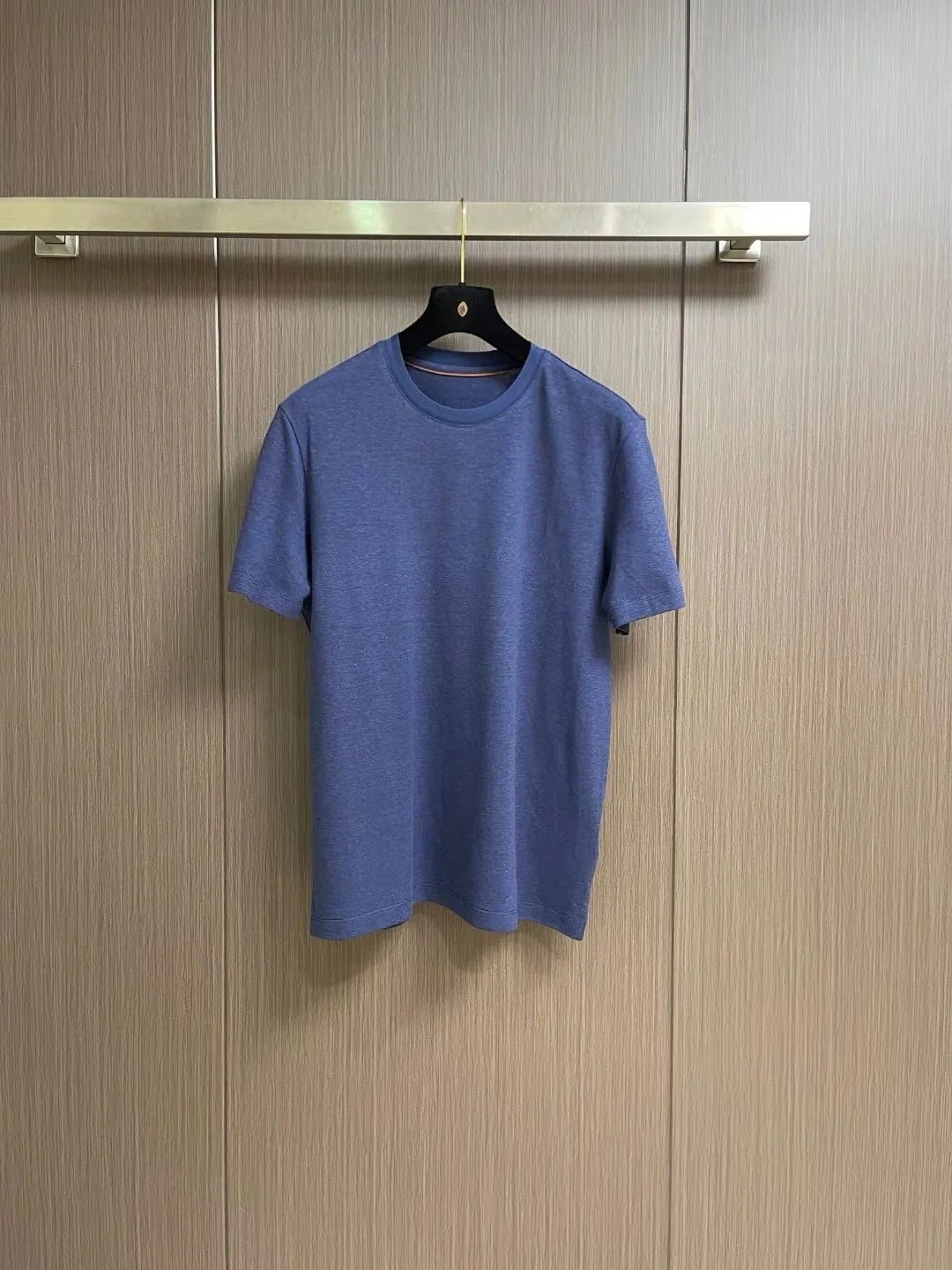 

Высококачественная модальная футболка с коротким рукавом, удобная посадка, повседневный стиль, мужская модная одежда, топ-бренд MHTO, круглый вырез, хлопковая ткань