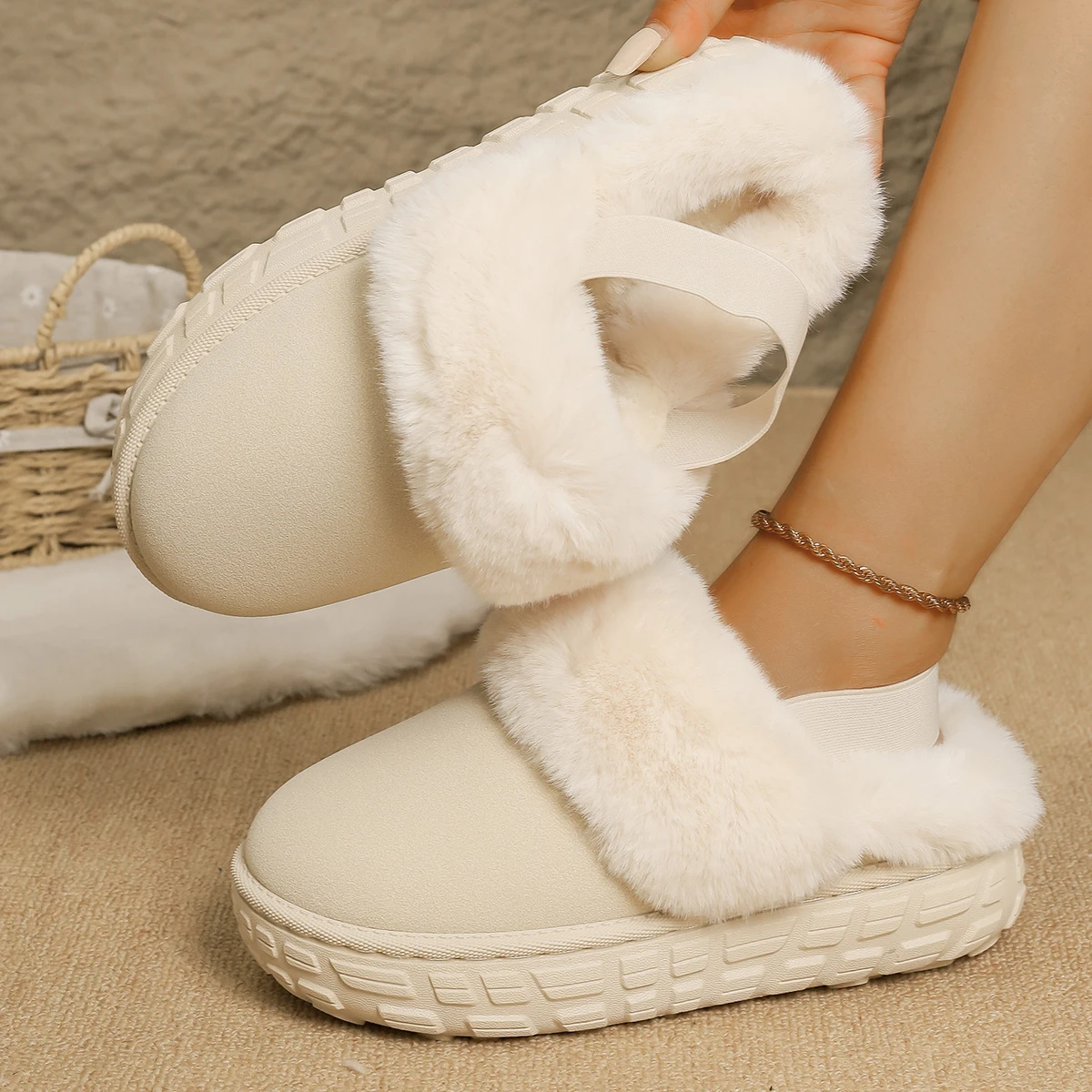 

Women's Fluffy Slippers New Plush Warm Platform Shoes For Winter Indoor Heelless Semi-slippers Outdoor Non-slip Cotton Shoes