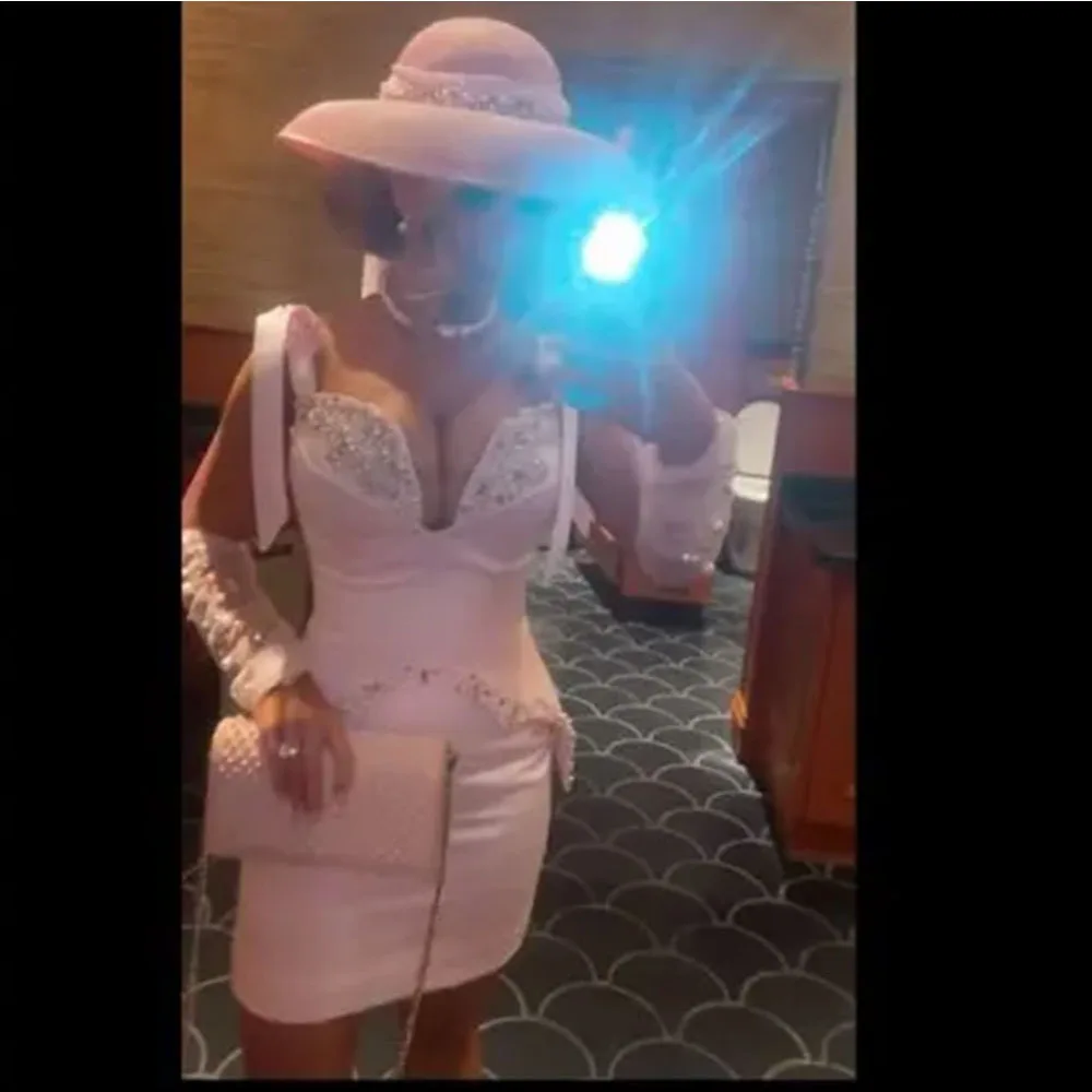 

Mini Short Pink Satin Sweetheart Beading Cocktail Dress For Women Sheath Cocktail Gown Sleeveless Straps Party Gown